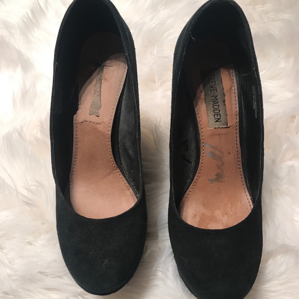 Steve Madden Black wedges